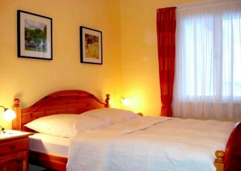 Hotel Zum Roemer Uberlingen Exteriör bild