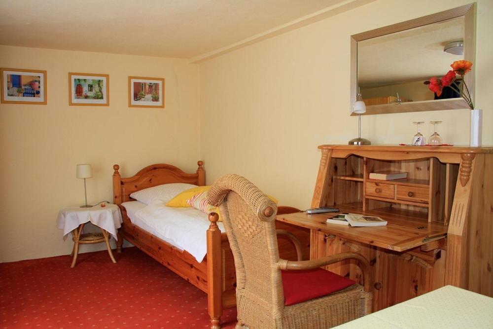 Hotel Zum Roemer Uberlingen Exteriör bild